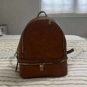 Women’s leather backpack